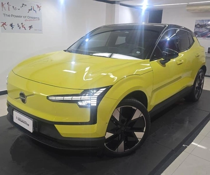 Volvo EX30 E60 Ultra (Elétrico) 2024 Amarelo — foto 1 de 3