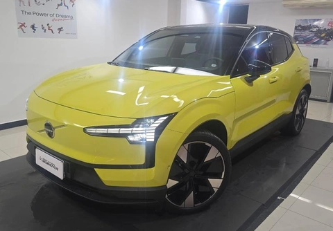 Volvo EX30 E60 Ultra (Elétrico) 2024 Amarelo — foto 1 de 3