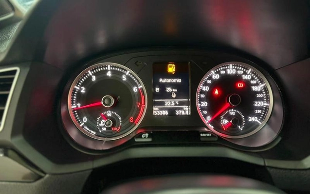 imagem-https://www.socarrao.com.br/sc-vehicle-images-prod/3147980/1786455512253-8367547_8_B_45d9f79178.jpeg
