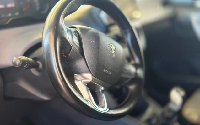 imagem-https://www.socarrao.com.br/sc-vehicle-images-prod/3148004/1786455643682-4b034b6051f14209b27656857f84fda0_1783603341897.jpg