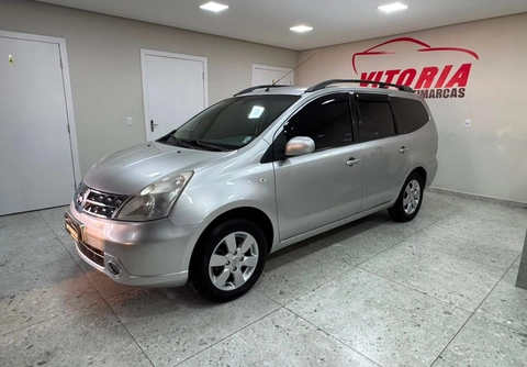 Nissan LIVINA 2012 Prata — foto 1 de 3