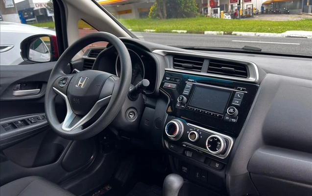 imagem-https://www.socarrao.com.br/sc-vehicle-images-prod/3148011/1786455698199-GED-2F04_06.jpg