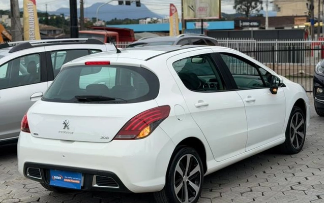 imagem-https://www.socarrao.com.br/sc-vehicle-images-prod/3148041/1786456429554-69436a7a4972bbad5.jpeg