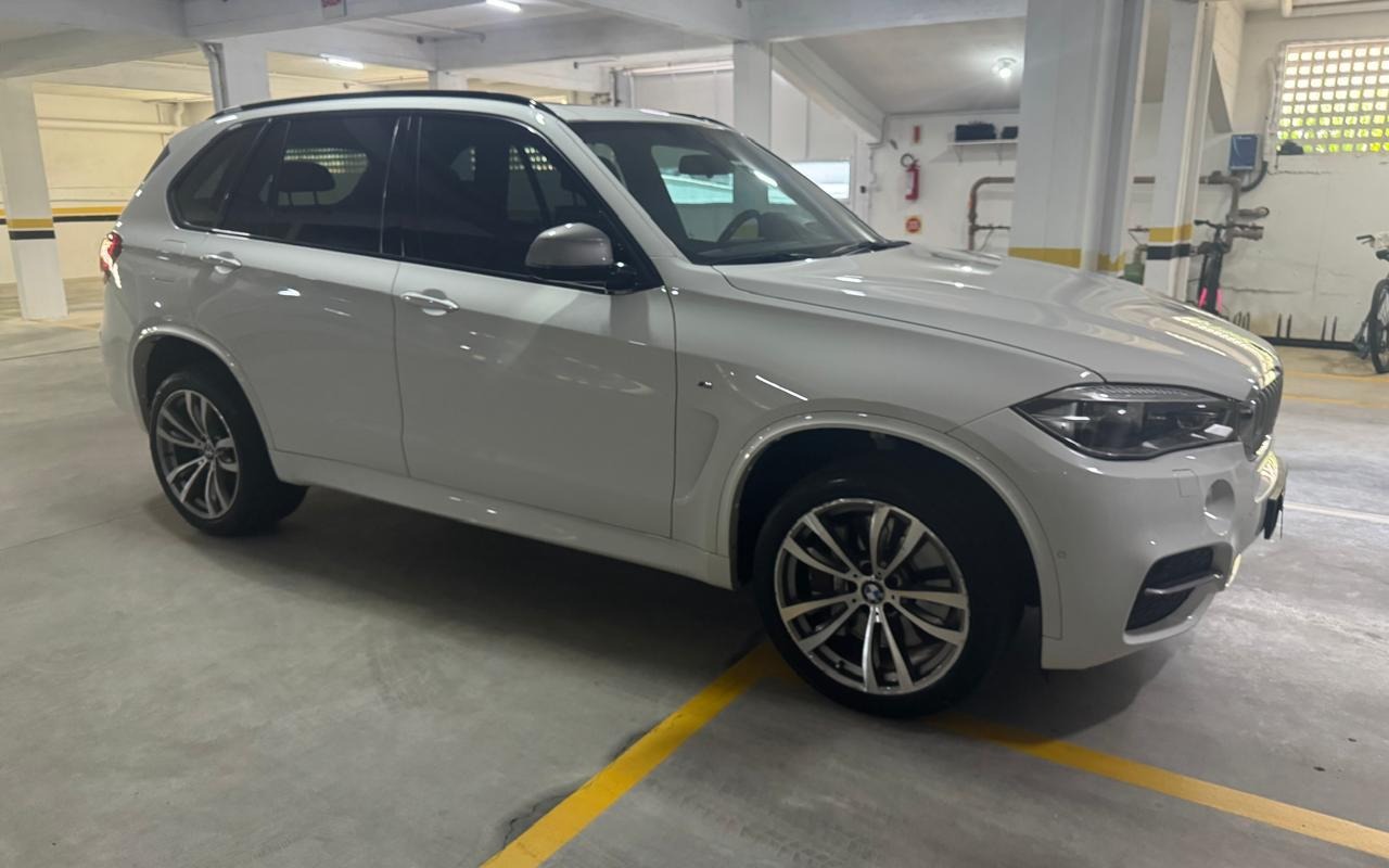 imagem-https://www.socarrao.com.br/sc-vehicle-images-prod/3148072/1786478485702-V2hhdHNBcHAgSW1hZ2UgMjAyNi0wOC0xMSBhdCAxNi41OC4zNS5qcGVn.jpeg