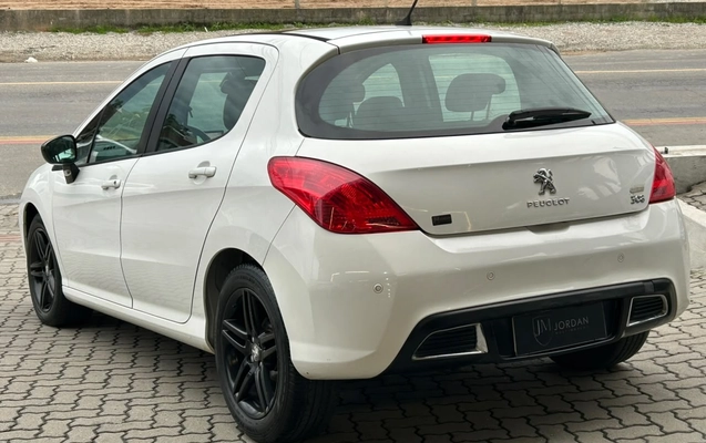 imagem-https://www.socarrao.com.br/sc-vehicle-images-prod/3148095/1789504413207-003_2d790c10da5fca6077e4240913ae765e.jpeg