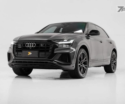 Audi Q8 2021 Cinza — foto 1 de 3