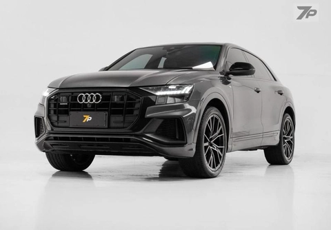 Audi Q8 2021 Cinza — foto 1 de 3