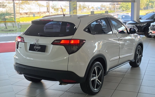 imagem-https://www.socarrao.com.br/sc-vehicle-images-prod/3148279/1786459131754-1_041824.jpg