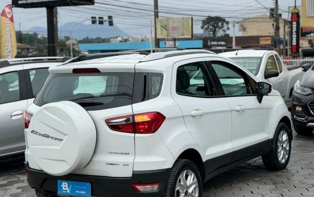 imagem-https://www.socarrao.com.br/sc-vehicle-images-prod/3148323/1786459707147-69436a7b35b0acbdf.jpeg