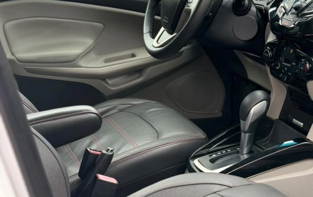 imagem-https://www.socarrao.com.br/sc-vehicle-images-prod/3148323/1786459707158-69436a7b35b1bed9d.jpeg