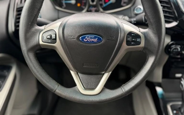 imagem-https://www.socarrao.com.br/sc-vehicle-images-prod/3148323/1786459707163-69436a7b35b2e404e.jpeg