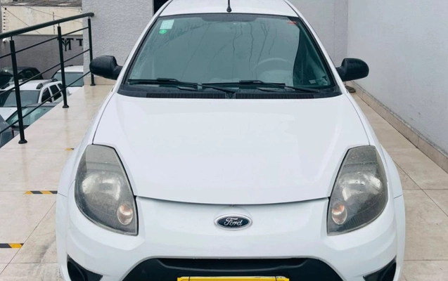imagem-https://www.socarrao.com.br/sc-vehicle-images-prod/3148354/1786460020317-Qk1XIFgxIC0gMjAxNyAtIDIwMjYtMDgtMTFUMTE0NDU0Ljg4MC5qcGc.jpg