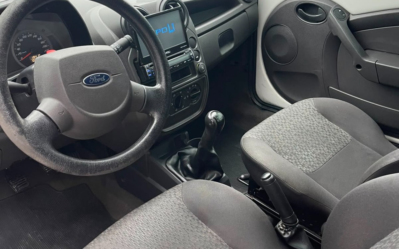 imagem-https://www.socarrao.com.br/sc-vehicle-images-prod/3148354/1786460020553-V2hhdHNBcHAgSW1hZ2UgMjAyNi0wOC0wNSBhdCAxNi40OS4wNyAoMSkuanBlZw.jpeg
