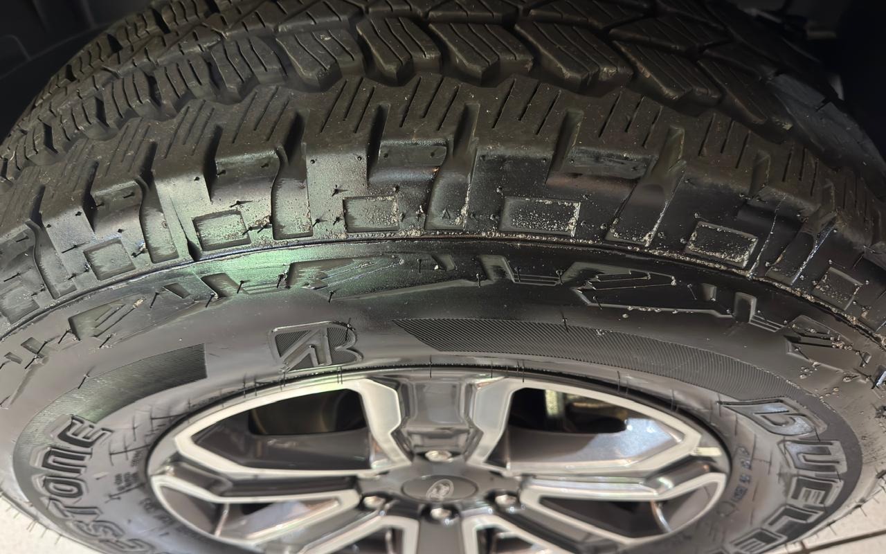 imagem-https://www.socarrao.com.br/sc-vehicle-images-prod/3148470/1786461679306-V2hhdHNBcHAgSW1hZ2UgMjAyNi0wOC0xMSBhdCAxMC4yMy4yOCAoMikuanBlZw.jpeg