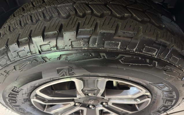 imagem-https://www.socarrao.com.br/sc-vehicle-images-prod/3148470/1786461679306-V2hhdHNBcHAgSW1hZ2UgMjAyNi0wOC0xMSBhdCAxMC4yMy4yOCAoMikuanBlZw.jpeg