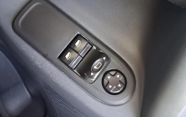 imagem-https://www.socarrao.com.br/sc-vehicle-images-prod/3148548/1788982352499-8367931_16_B_45060cbafc.jpeg