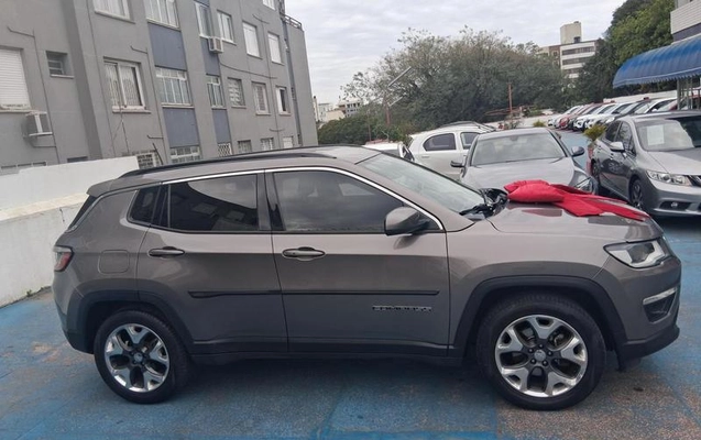 imagem-https://www.socarrao.com.br/sc-vehicle-images-prod/3148602/1789483348343-8365969_3_B_79c9a92695.jpeg