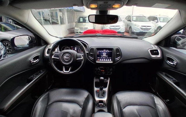 imagem-https://www.socarrao.com.br/sc-vehicle-images-prod/3148602/1789483348355-8365969_10_B_a5c9dbc8ed.jpeg
