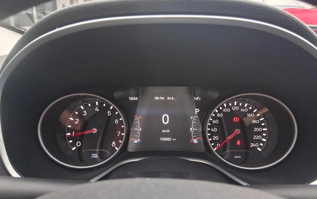 imagem-https://www.socarrao.com.br/sc-vehicle-images-prod/3148602/1789483348360-8365969_13_B_7170a30c57.jpeg