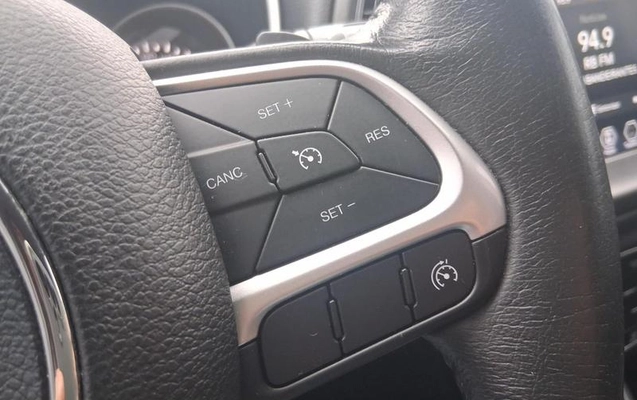 imagem-https://www.socarrao.com.br/sc-vehicle-images-prod/3148602/1789483348365-8365969_17_B_278c917d5e.jpeg