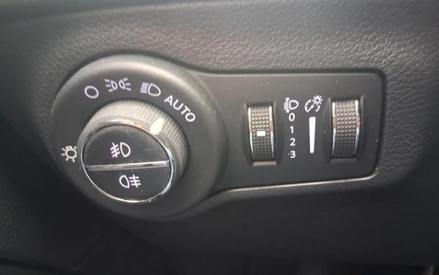 imagem-https://www.socarrao.com.br/sc-vehicle-images-prod/3148602/1789483348369-8365969_19_B_5e87ae9957.jpeg