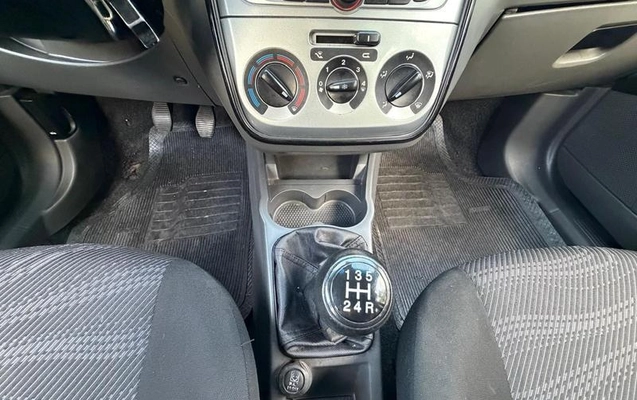 imagem-https://www.socarrao.com.br/sc-vehicle-images-prod/3148604/1787864603184-8366480_17_B_259dac8720.jpeg