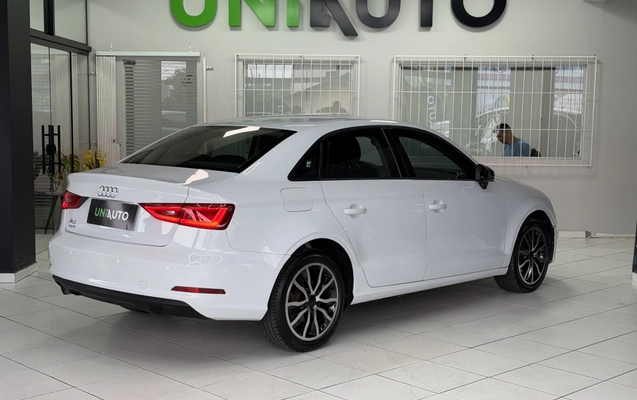 imagem-https://www.socarrao.com.br/sc-vehicle-images-prod/3148617/1786463968873-003_47debdc01c2bd83c79776bc6aa01e3bc.jpeg