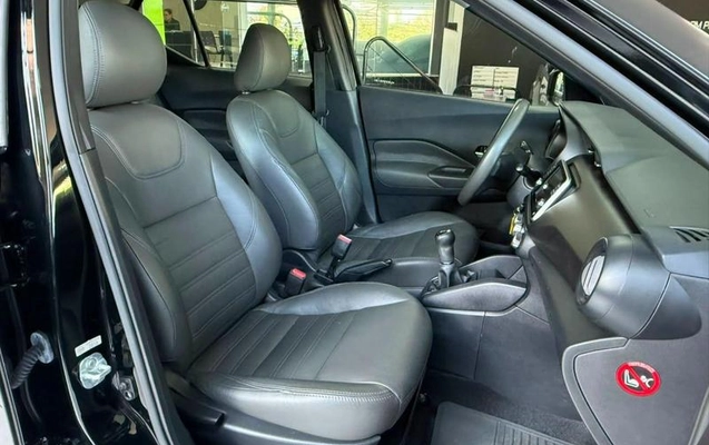 imagem-https://www.socarrao.com.br/sc-vehicle-images-prod/3148621/1788623524796-8244061_12_B_2a8f948ce1.jpeg