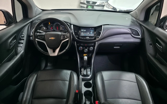 imagem-https://www.socarrao.com.br/sc-vehicle-images-prod/3149020/1786466290390-59aad3b3-9318-497b-83b9-0c34bcd5e9f1.jpg
