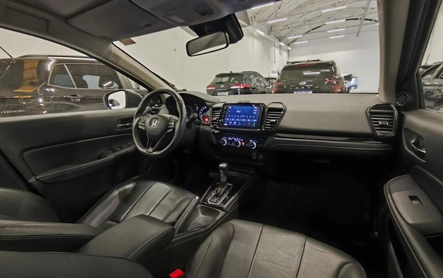 imagem-https://www.socarrao.com.br/sc-vehicle-images-prod/3149215/1788451320154-8368567_17_B_cdab2a81dd.jpeg
