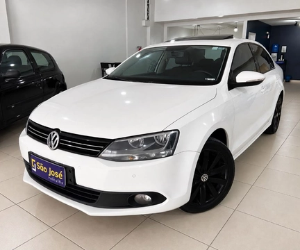 Volkswagen Jetta 2013 Branco — foto 1 de 3