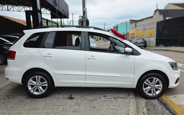 imagem-https://www.socarrao.com.br/sc-vehicle-images-prod/3149597/1786467757842-MjAyNjA4MTFfMTE0NjQxLmpwZw.jpg
