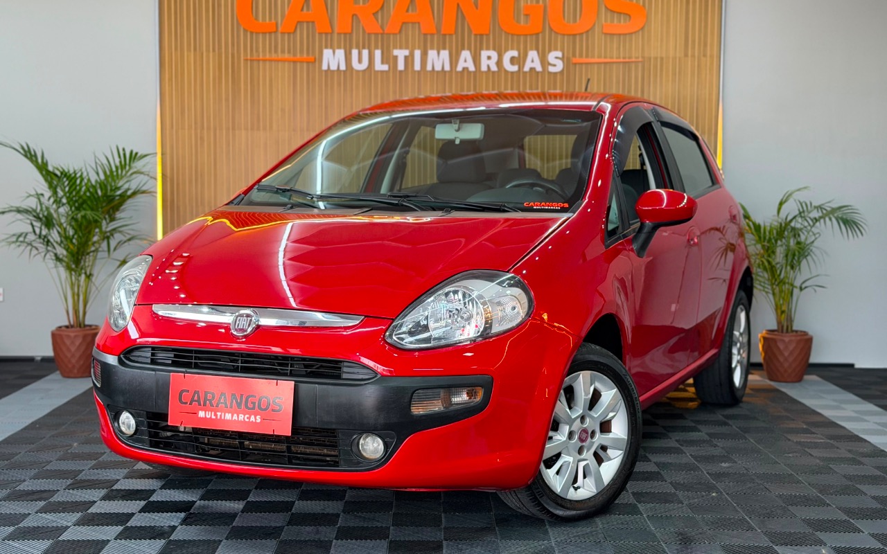 Fiat Punto ATTRACTIVE ITALIA 1.4 F.Flex 8V 5p na cor Vermelho em Campina Grande do Sul / PR - 3149729