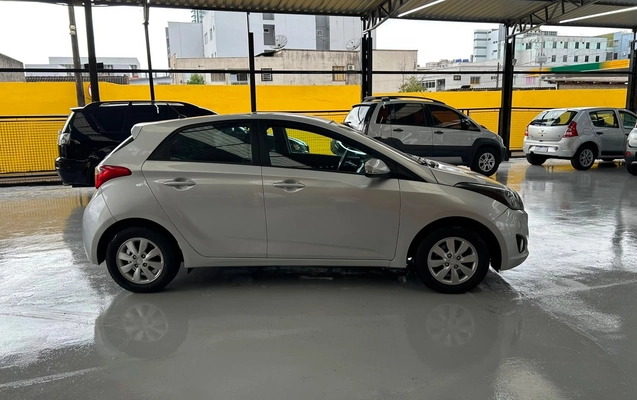 imagem-https://www.socarrao.com.br/sc-vehicle-images-prod/3149912/1786468568848-e97ef1afdb03427ea8f7d0d2258ae009_1785176980023.jpg