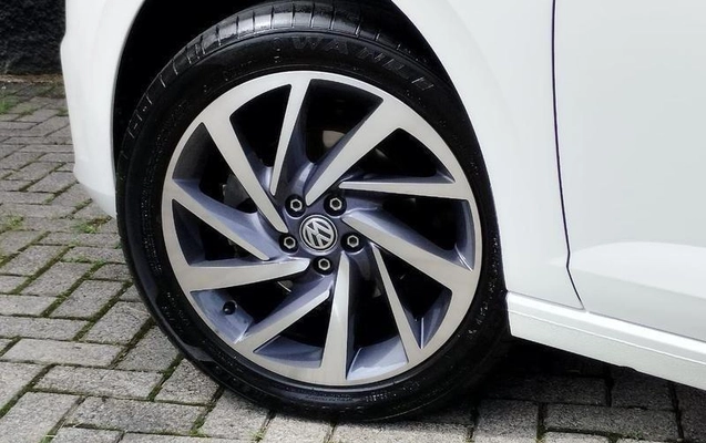 imagem-https://www.socarrao.com.br/sc-vehicle-images-prod/3150247/1786713043379-8368790_15_B_33455d7b96.jpeg