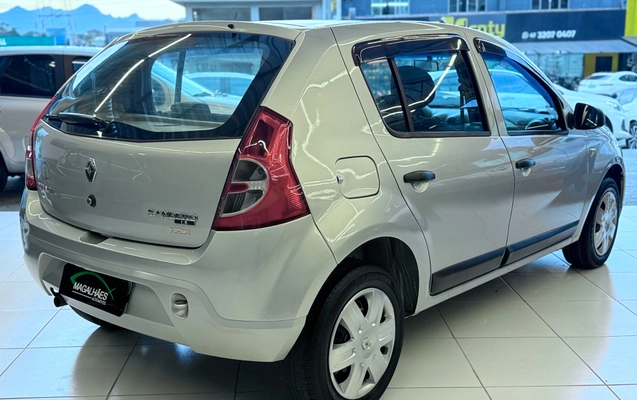 imagem-https://www.socarrao.com.br/sc-vehicle-images-prod/3150565/1789414087898-5d7352d8331b4247a266f004b7267229_1786110368133.jpg