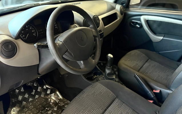 imagem-https://www.socarrao.com.br/sc-vehicle-images-prod/3150565/1789414087901-4179b18a83014a2db6783e286647bb52_1786110368142.jpg