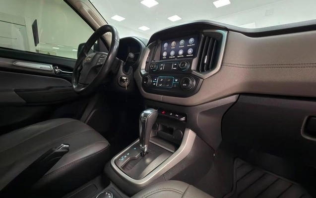 imagem-https://www.socarrao.com.br/sc-vehicle-images-prod/3150594/1789494119646-8368929_4_B_717fd3b8e7.jpeg
