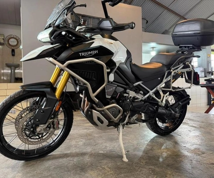 Triumph TIGER 1200 RALLY EXPLORER 2022 Branco — foto 1 de 3