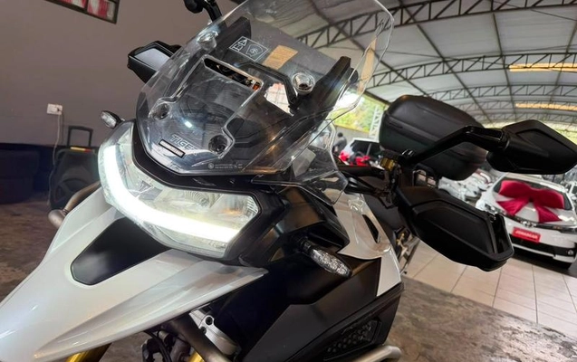 imagem-https://www.socarrao.com.br/sc-vehicle-images-prod/3150621/1787930059049-8368918_7_B_4325a07ef4.jpeg