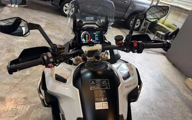 imagem-https://www.socarrao.com.br/sc-vehicle-images-prod/3150621/1787930059060-8368918_2_B_49f70eee88.jpeg