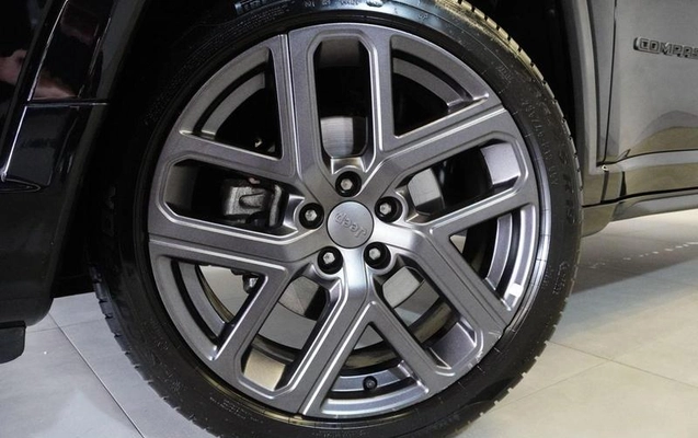 imagem-https://www.socarrao.com.br/sc-vehicle-images-prod/3150659/1789161995785-8332840_14_B_ff1daa67a1.jpeg