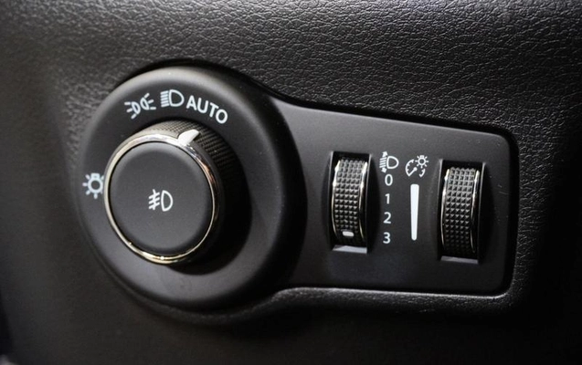 imagem-https://www.socarrao.com.br/sc-vehicle-images-prod/3150659/1789161995804-8332840_5_B_dcb948fcbe.jpeg
