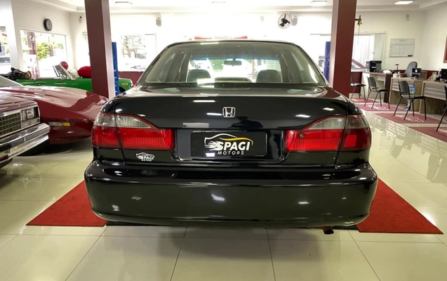 imagem-https://www.socarrao.com.br/sc-vehicle-images-prod/3150703/1788351793073-vehicle_image_1786451368_65631a9ebe5ec17e39f8f11dd4bdd7f5.jpeg