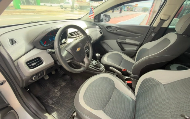 imagem-https://www.socarrao.com.br/sc-vehicle-images-prod/3151230/1788269763672-kxOJUKOGHYK34xXKbjXIB3BbtCOgzTgg.jpg