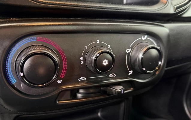 imagem-https://www.socarrao.com.br/sc-vehicle-images-prod/3151233/1789145789669-8315302_0_B_d7ece76fee.jpeg