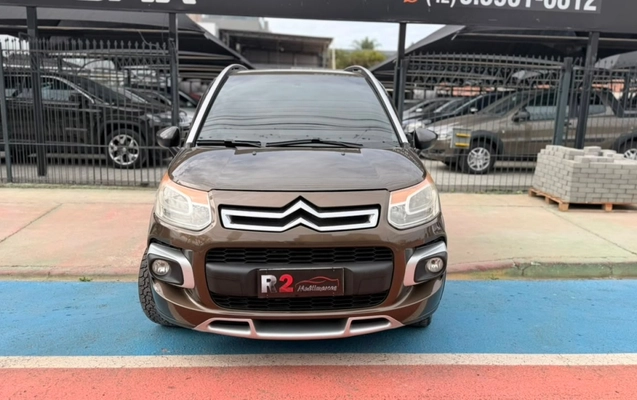 imagem-https://www.socarrao.com.br/sc-vehicle-images-prod/3151239/1786472258627-zepw9mkyxK79lpBcTiXIM5vlpv353Dr7.jpg