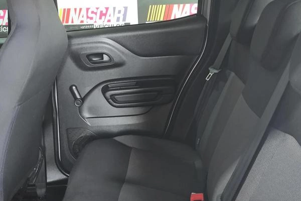imagem-https://www.socarrao.com.br/sc-vehicle-images-prod/3151281/1786975504791-8368642_7_B_02440933b2.jpeg