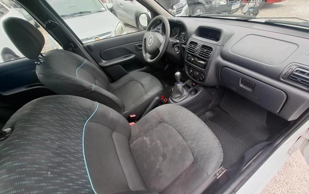 imagem-https://www.socarrao.com.br/sc-vehicle-images-prod/3151372/1786472693127-8369205_13_B_736f924e70.jpeg