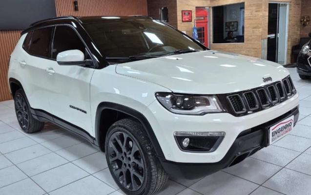 imagem-https://www.socarrao.com.br/sc-vehicle-images-prod/3151494/1786472669376-QSAxLnBuZw.png